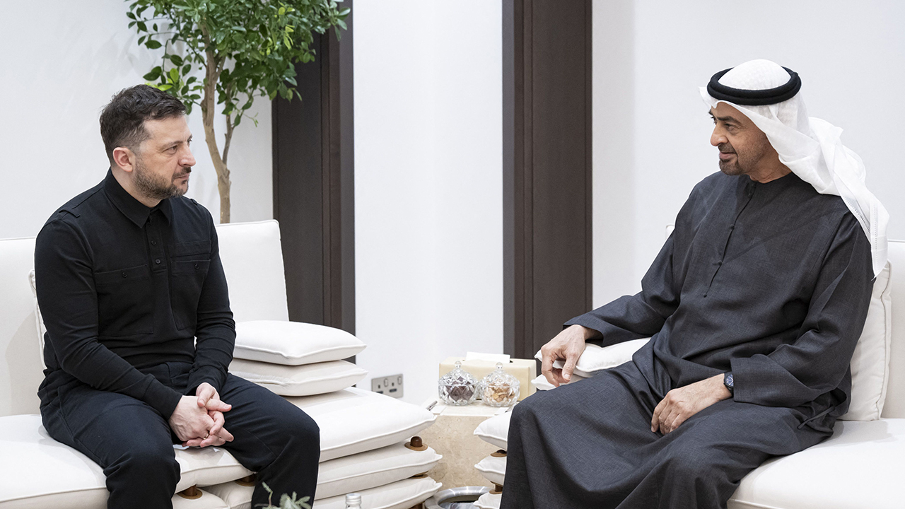 NYT "우크라이나, 미국의 안전 보장 늦어지자 중동과 드론 외교로 10년간 방위 협정"