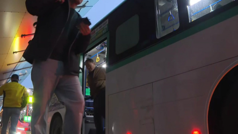 휘발윳값 2천 원 돌파 '코앞'…시민들 대중교통으로