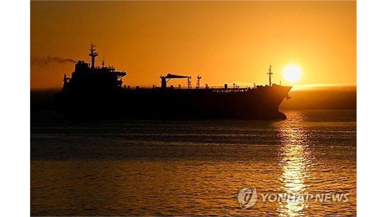 "생존해야 하니 상관없어"...트럼프, 러 유조선 쿠바행 용인