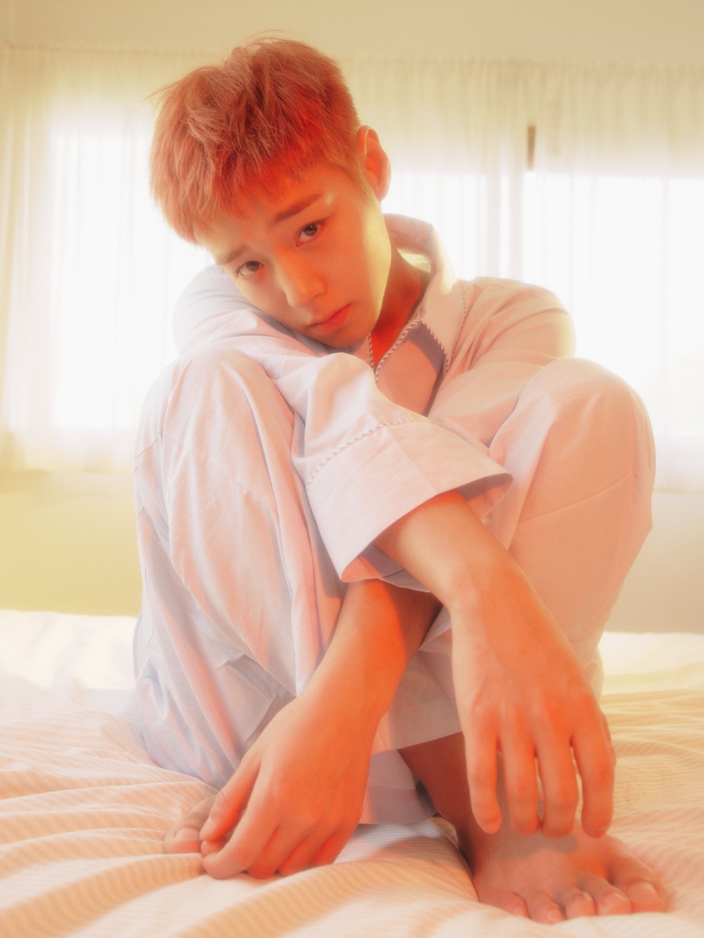 박지훈, 미소년 비주얼에 성숙미 한 스푼…첫 싱글 'RE:FLECT' 기대감 증폭