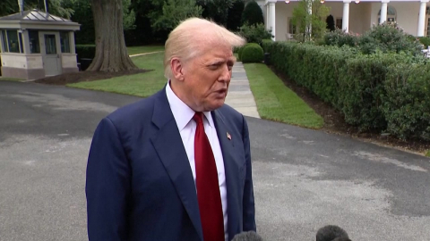 지율 폭락에 무책임한 출구전략…"해협 봉쇄돼도 종전"