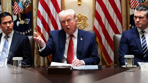 트럼프 "호르무즈, 이용 국가가 열면 돼"…미 국방 "폭탄으로 협상"