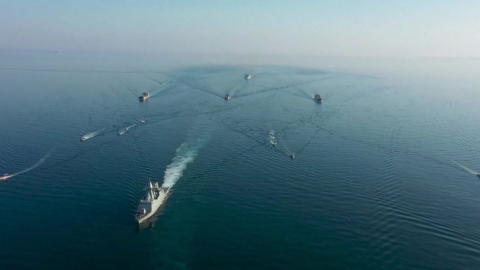 UAE, '호르무즈 개방' 군사연합 추진…카타르 유조선 발사체 피격