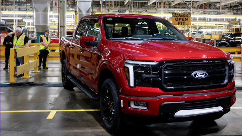 고유가에도 트럼프 정책 때문에 미국 전기차는 '울상'