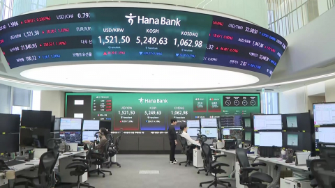 종전 기대 꺾은 '트럼프 연설'…증시↓·환율↑