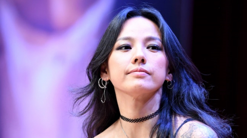 이효리 요가원 "동의 없는 신체 접촉과 사진 촬영 금지" 