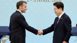 이 대통령 "한프, 호르무즈 안전 확보 협력키로"...마크롱 "폭...