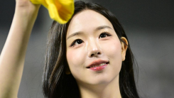 트윈스 승리 요정 등극…트리플에스 김채연, 시구 후 응원단 합류한 사연