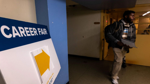 미국 3월 고용 17.8만 명 증가...실업률 4.3%로 하락