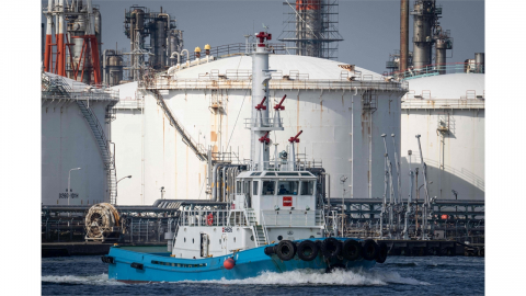 "다카이치 내각 원유 공급 부족 대응, 불충분 49%" [교도통신]