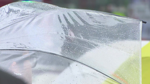 [날씨] 곳곳 요란한 비, 일부 황사비 가능성…밤사이 기온 \'뚝\'