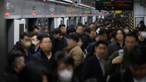 출퇴근 혼잡, 재택근무로 해결하나…국토부 "공공기관부터 검토"