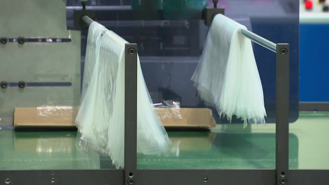 원료 바닥·농가 '발 동동'…중동발 비닐 대란 현실화