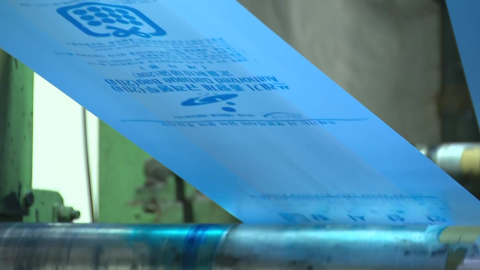 쓰레기봉투 공장도 생산 차질…"주문 다 받으면 손해"