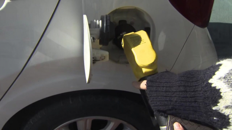 3년 8개월 만에 휘발유 2천 원대…"꾸준히 오를 것"