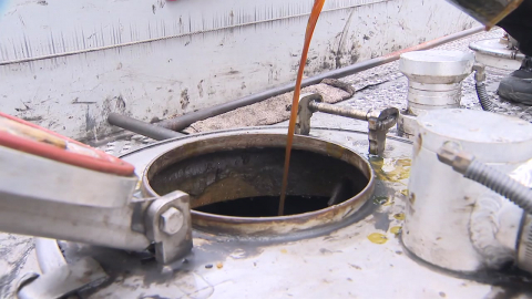 쓰레기에서 뽑는 기름…폐플라스틱 열분해 주목