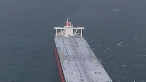 트럼프, '호르무즈 통행료' 수용 시사…전 세계 경제 비상