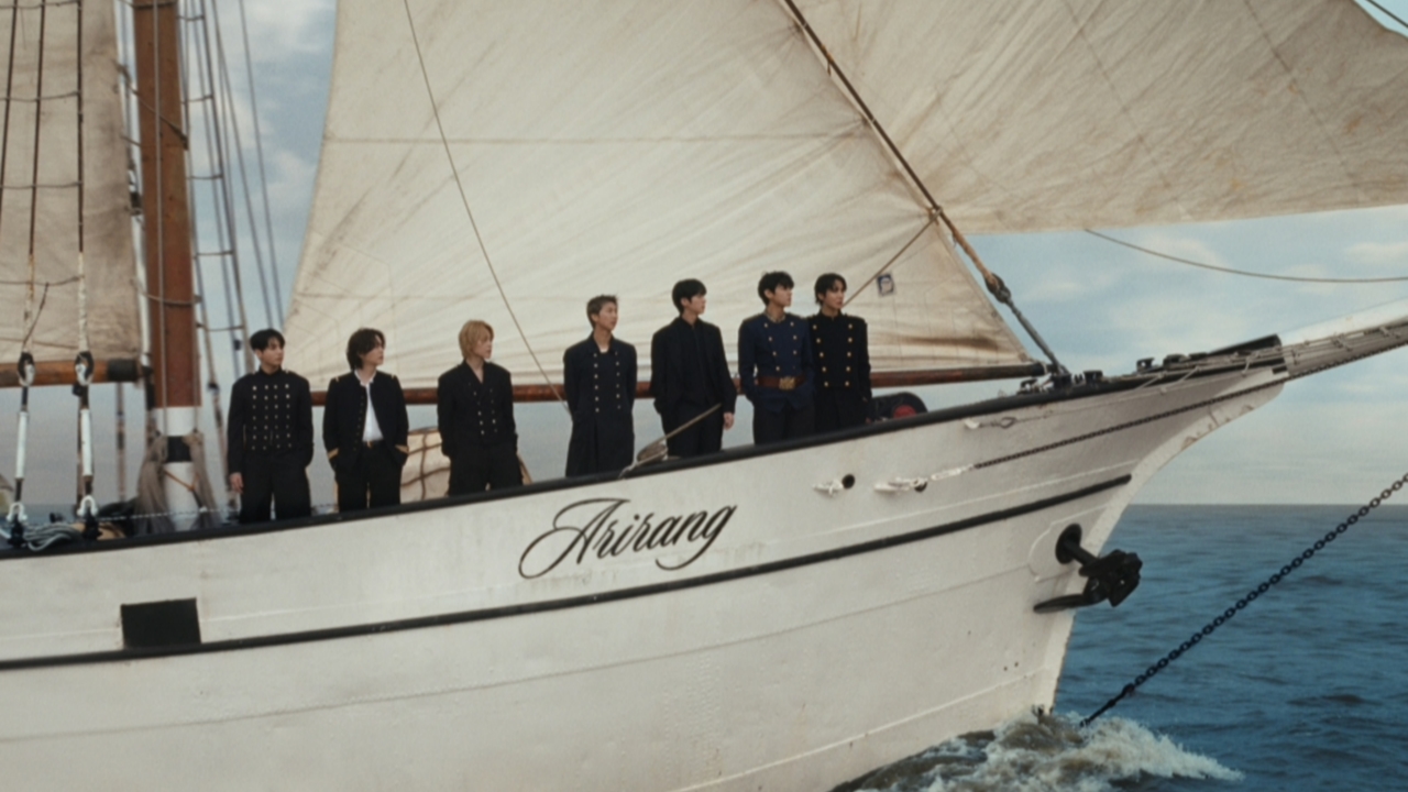 BBC "방탄소년단, 세계에 구애하려다 K팝에서 동떨어져" 지적