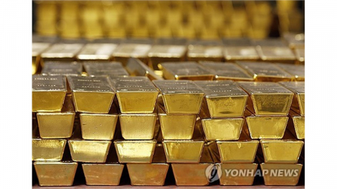 프랑스, 미국 보관 금 모두 처분…"미국 보관 안전하지 않아"