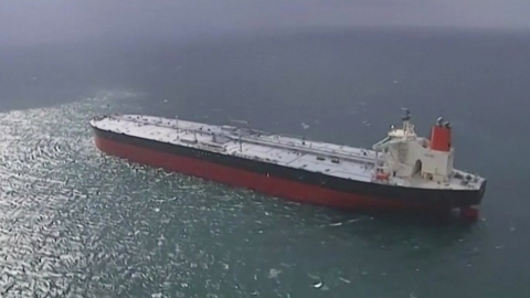 안갯속 호르무즈…"통행료, 석윳값 0.5% 상승 압력"