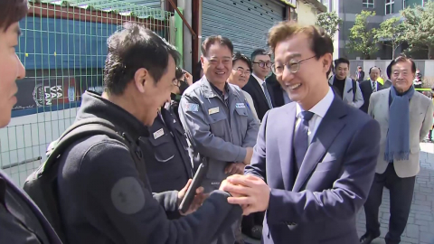  민주당 부산시장 후보 전재수 확정…본경선 과반 득표