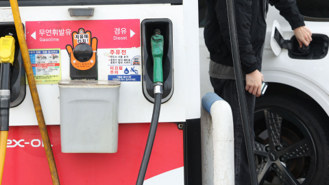 3차 최고가격제 묶어도 석윳값 상승세…서울 휘발유 2,023원