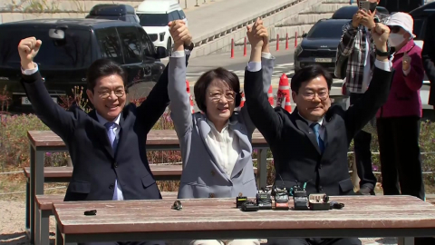 손잡은 수도권 3인방…강원도 간 정청래 "파란 바람 분다"