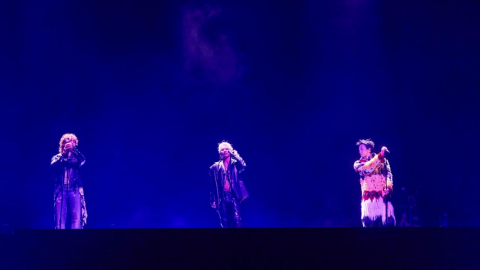 '완전체' 빅뱅, 美 코첼라 무대 장악...67분간 히트곡 퍼레이드