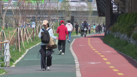 [날씨] 오늘도 한낮엔 초여름, 서울 26℃…동쪽은 선선