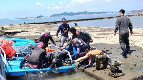 韓 조종사 구조한 외국인 노동자, 공군 도움으로 체류 자격 얻어