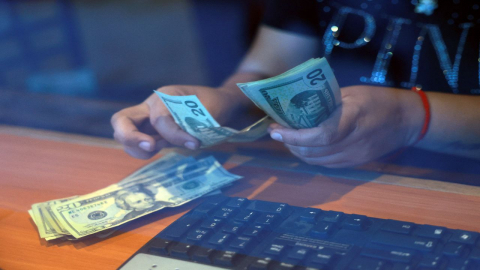 원·달러 환율 1,475.5원 마감...협상 주시 속 횡보