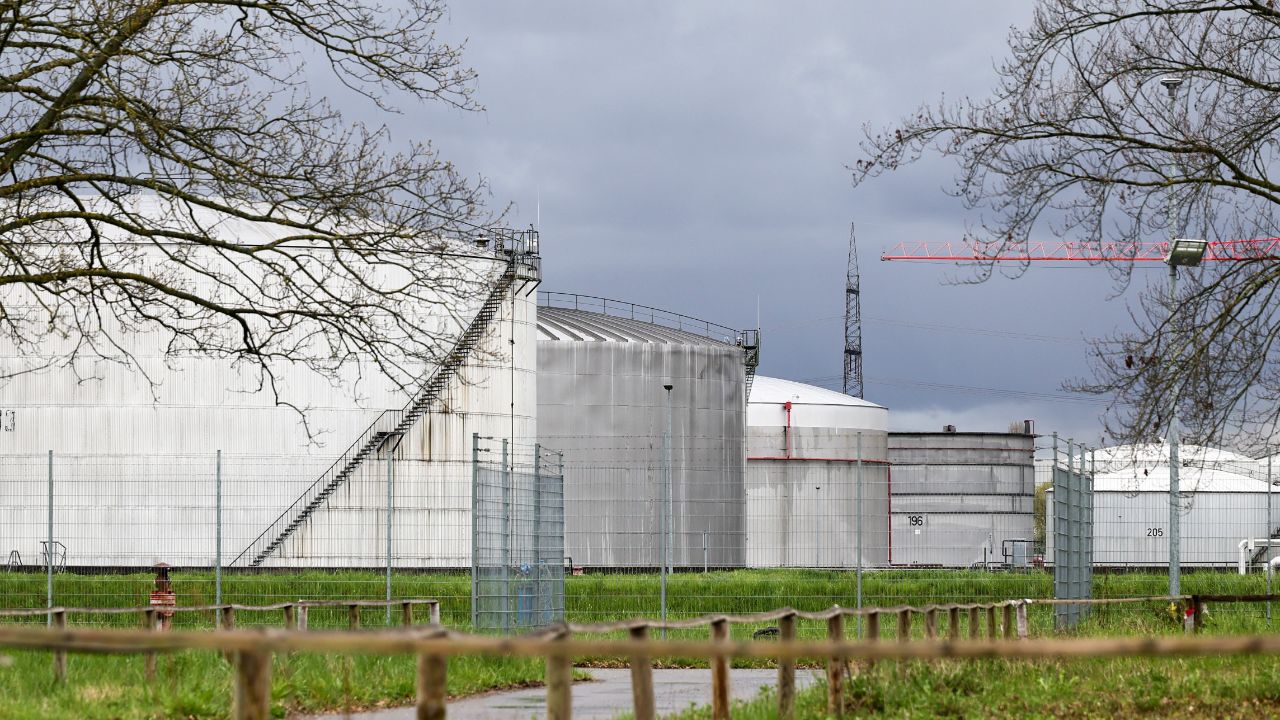 뉴욕 유가, 협상 기대감 속 공급 우려에 소폭 상승