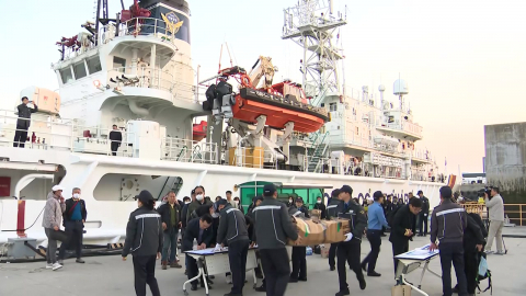 세월호 열두 번째 봄…참사 해역에서 선상추모식