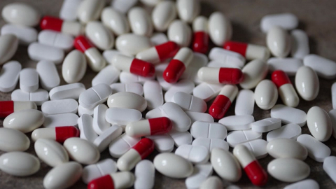 "전쟁 길어지면 몇 주 안에 의약품 대란…진통제·항암제도 고갈"