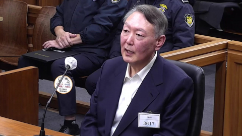 \'한덕수 재판 위증\' 윤석열 징역 2년 구형…특검 "국민 앞에서 거짓"