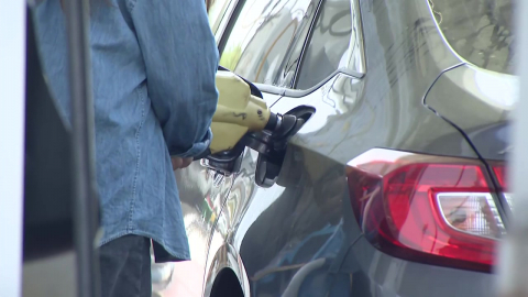 전국 평균 휘발윳값 2천 원 돌파…3년 8개월만