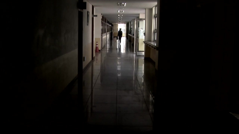 선생님 때리고 흉기 휘둘러도…"대입엔 불이익 없어"