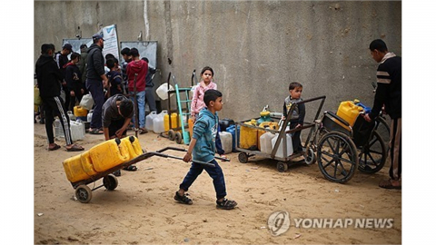 이스라엘군, 가자 지구 발포...식수 공급하던 민간인 2명 사망