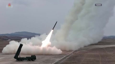 북, 11일 만에 탄도미사일 도발…"140km 비행"