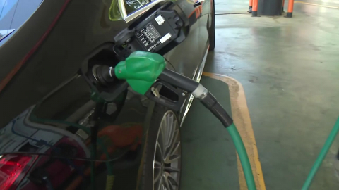 평균 휘발윳값 2,002원…호르무즈 재봉쇄 '악재'