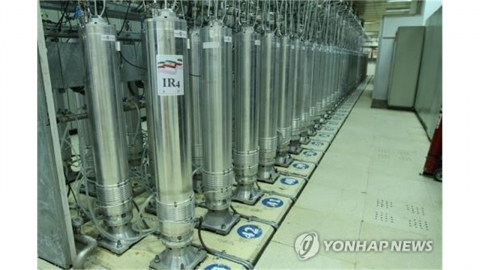 이란 대통령 "핵 권리 박탈 안 돼...적에 맞서야"