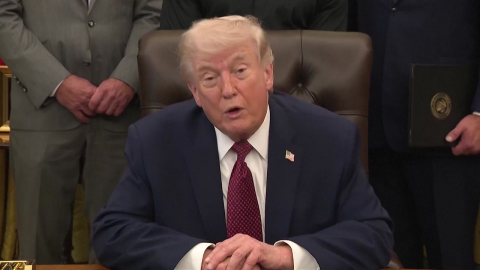 트럼프 "이란 선박에 구멍 내고 나포"…협상 악영향 우려