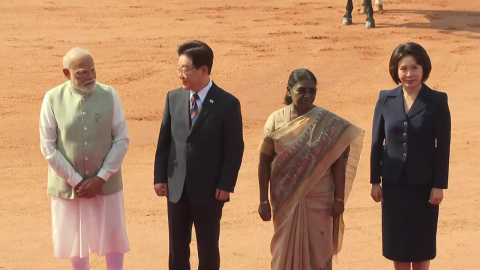 국빈 공식 환영식 참석…잠시 뒤 한-인도 정상회담