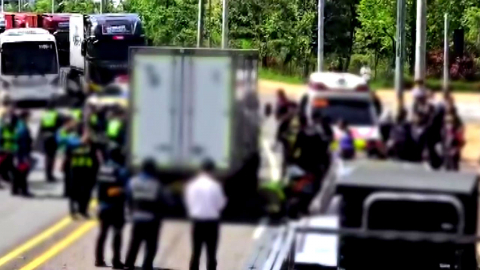 집회 현장에서 차에 치인 화물연대 조합원 3명 사상