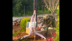 예수상 망치로 부순 이스라엘 군인..."원상복구" 외쳤지만 비난...