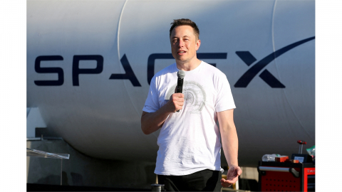 "일론 머스크, 스페이스X 상장 후 '슈퍼 의결권' 갖는다"