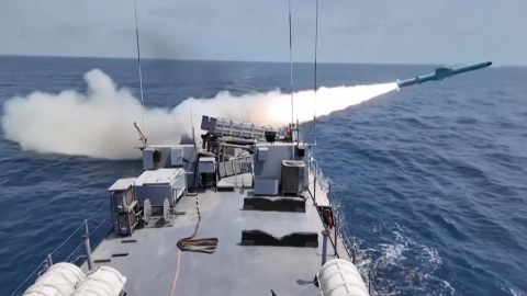 이란, 호르무즈서 화물선 3척에 발포…2척은 나포