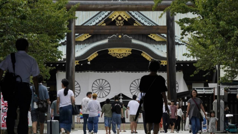 야스쿠니 신사서 \'독도는 우리 땅\' 현수막 걸려던 한국인 체포