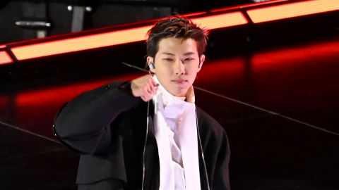 BTS RM, 일본 금연구역서 흡연 논란…하이브 침묵