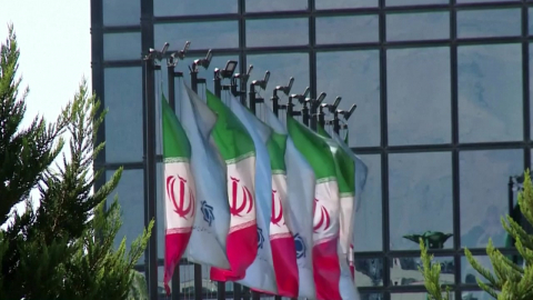 "호르무즈 통행료 이란에 첫 입금"…2차 회담 주도권 위해 지배력 과시